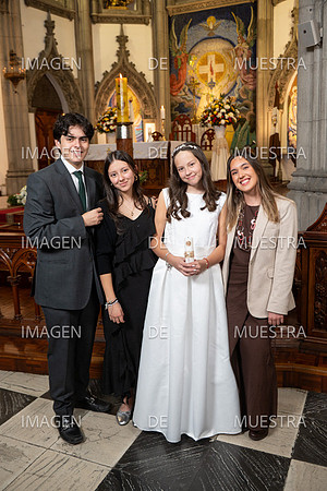 EmiliaRedrovan0028